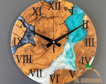 Personalized Olive Wood Resin Wall Clock: Modern Epoxy Art