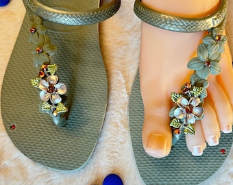Havaianas originales decoradas a mano - únicas personalizadas - chanclas - bling - con cristales y piedras decorativas sandalias con brillo verde