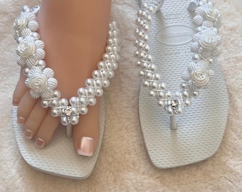 Hand-decorated Havaianas - Unique personalized flip-flops - bling - crystals and pearl white sparkle slim square sandals