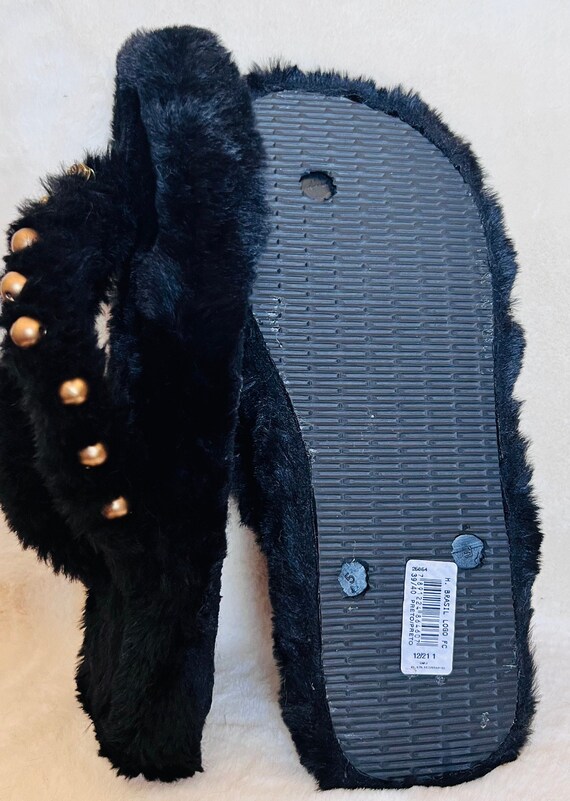 Fluffy Fur Havaianas, Flip-flops Black, Fluffy Faux Fur Slippers,  Hand-decorated Sandals, Faux Fur Slippers Personalized Havaianas, Courage -  Etsy UK