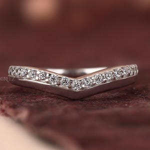 Diamond Chevron wedding Ring, Natural Diamond Curved Diamond Ring, V Shape Bridal Ring, 14K Gold Matching Band for Ring, Anniversary Gifts
