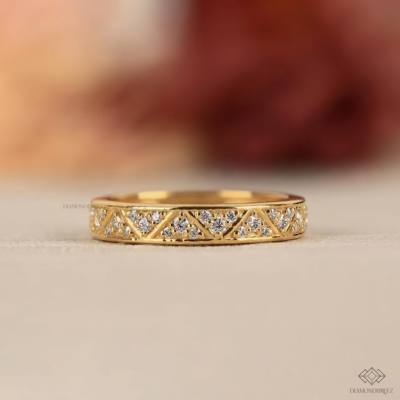 lab grown diamond, lab created diamond, 14k gold, solid gold, yellow gold, white gold, zig zag band, eternity band, handmade jewelry, polished finish, ethical craftsmanship, VS clarity, VVS1 clarity, EFG color diamond, wedding band, round cut band, minimalist band, zig zag band, 14k gold band, proposal gift, promise band, handmade jewelry, gifts for her, gifts for women, handcrafted band, stackable band, lab created band, promise band, personalized gift