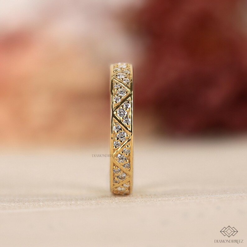 lab grown diamond, lab created diamond, 14k gold, solid gold, yellow gold, white gold, zig zag band, eternity band, handmade jewelry, polished finish, ethical craftsmanship, VS clarity, VVS1 clarity, EFG color diamond, wedding band, round cut band, minimalist band, zig zag band, 14k gold band, proposal gift, promise band, handmade jewelry, gifts for her, gifts for women, handcrafted band, stackable band, lab created band, promise band, personalized gift