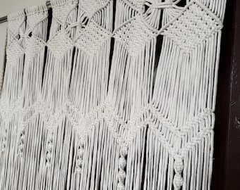 Cortinas de macramé para puertas / Separador de ambientes estilo boho / Cortina de hilos hecha a mano para puertas / Cortina para puertas y ventanas / Fondo para fiestas de cumpleaños y bodas