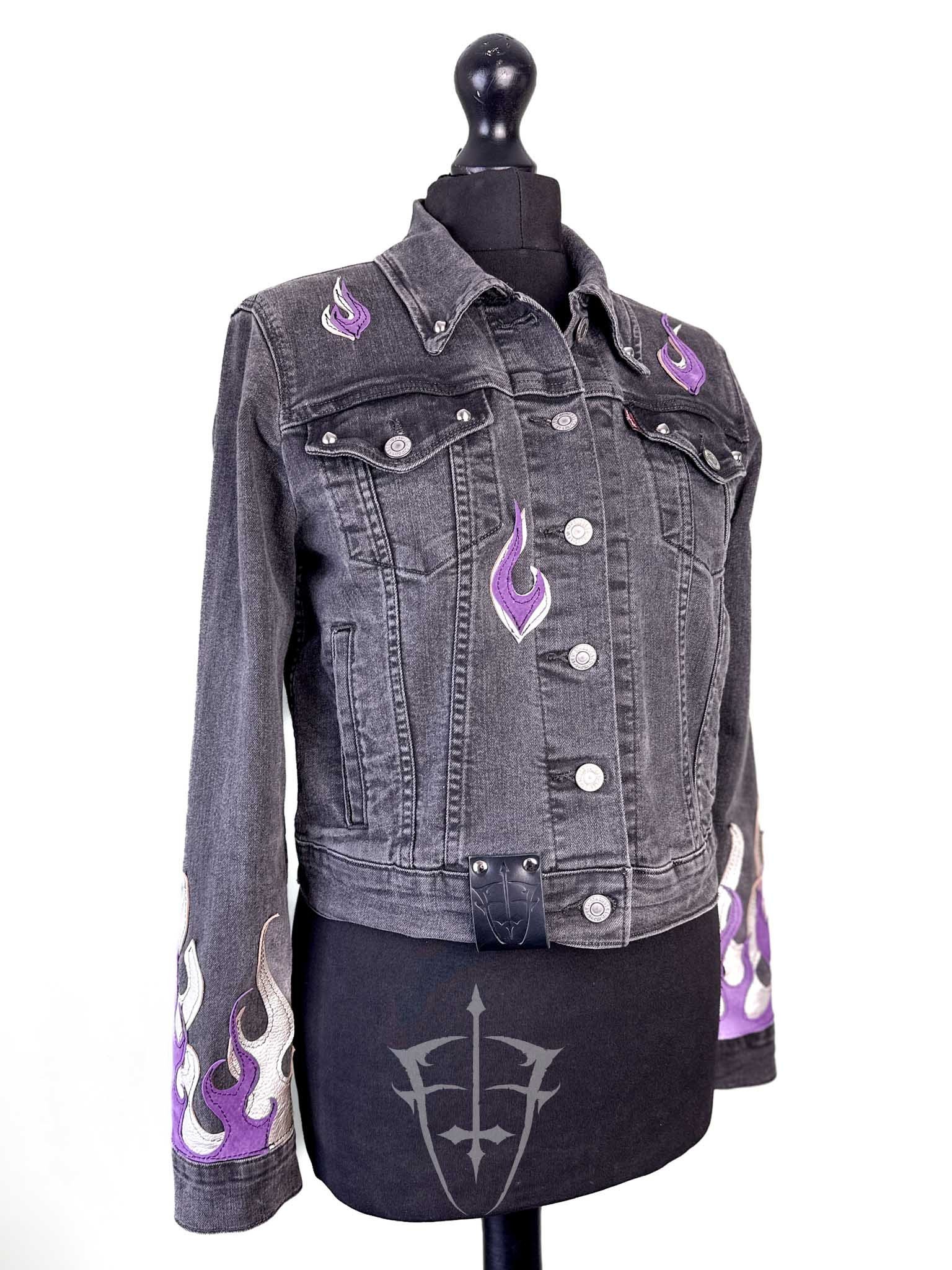 NUBIAN（ヌビアン）の「【PURPLE STAIN】SPRAY LOGO DENIM
