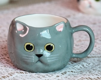 Handgemaakte keramische Brits korthaar mok. Handgeschilderde kattenmok. Koffiekop. Koffieliefhebber. Inwijdingsfeest geschenken. Gepersonaliseerde keramische mok.