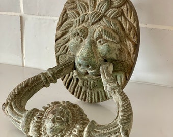 Majestic Cast Iron Lion Door Knocker – Vintage-Inspired Decorative Hardware for Front Door | Classic, Durable, and Intricately Detailed