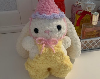 READY TO SHIP Birthday Bunny Plushie–Kawaii Handmade Crochet Rabbit with Party Hat, Cute Celebration Gift, Soft Plushie with Mini Pockets