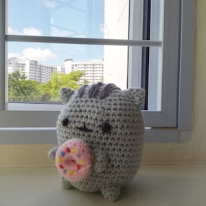 Cat plushie Pusheen with Donut Children&#39;s Toy Birthday Gift