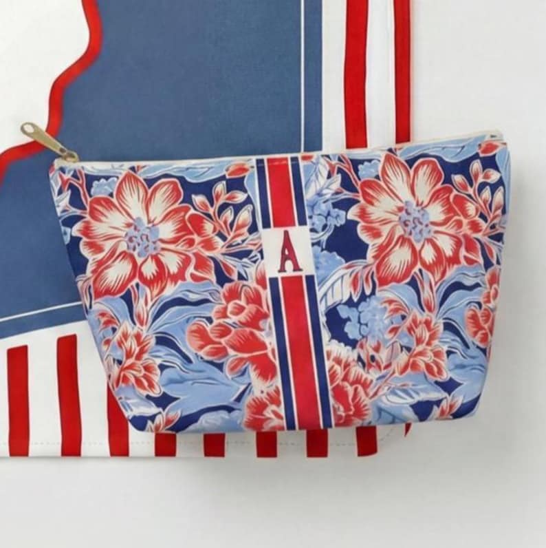 red, white and blue tile bag, red and blue floral mahjong tile bag, floral tile bag, mahjong tile bag with initial, custom mahjong tile bag, patriotic mahjong tile bag, mahjong accessories USA mahjong bag, 4th of July Mahjong bag, Independence day mahjong tournament accessories