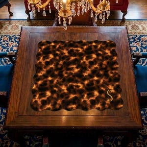 Sköldpaddstryck Mahjongmatta Elegant Mahj-dekoration Designermatta med vågig kant Brusreducerande bordsskydd Unik Mahjong-presentidé bild 7
