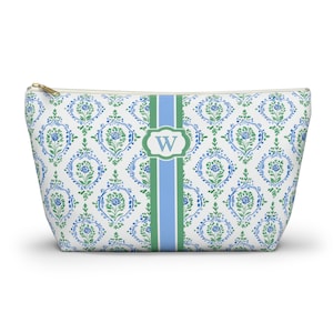Great for birthdays, holidays, and hostess gifts, this customizable mahjong bag set is designed to stand out in search results for high-quality, personalized mahjong gear.  It's also a great preppy cosmetic bag granmillennial travel bag