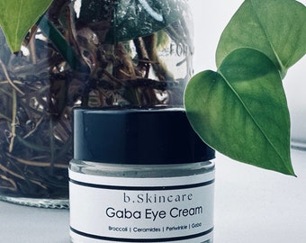 Natural Eye Cream - Eye Cream with Broccoli Seed Oil, Rice Ceramides, and Periwinkle Extract
