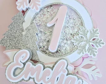 Winter Wonderland Shaker Cake Topper - Customizable Snowy Scene for Holiday Cakes