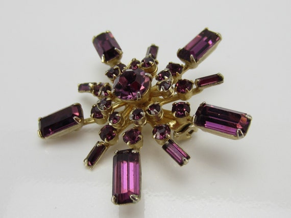 Coro Star Brooch in Silver Tone and Amethyst Colo… - image 4