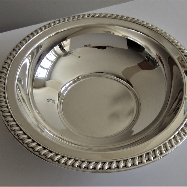 Silver Plated Large Bowl Vintage WM Rogers EP Copper Round Bowl 11 Inches Diameter