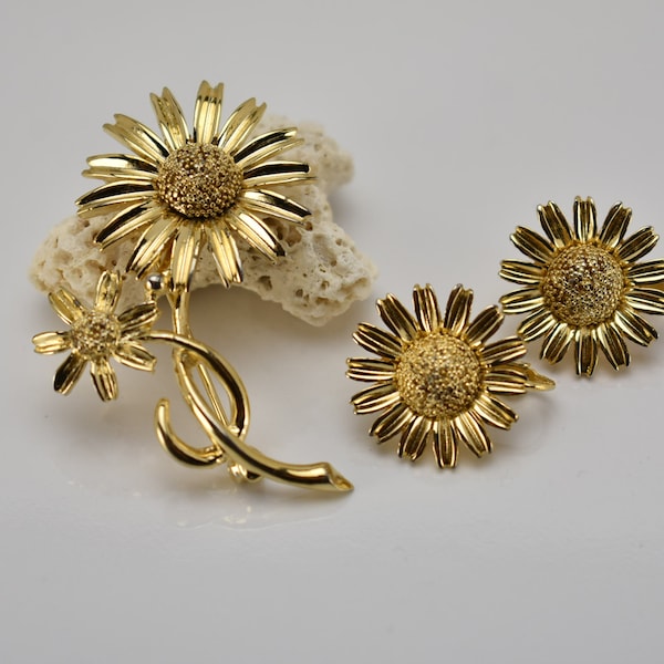 Boucher Daisy Flower Brooch and Earrings Set in Gold Tone Marcel Boucher Vintage Brooch Earrings Set