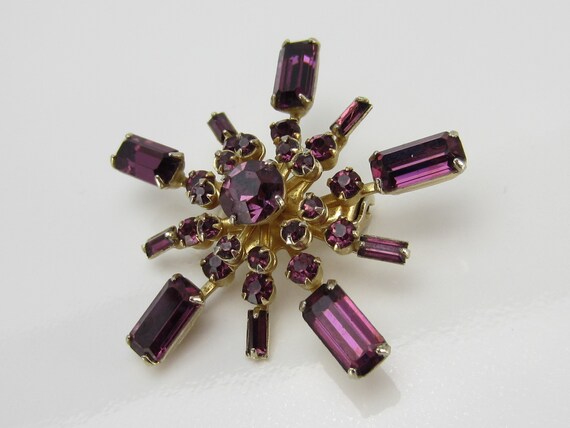 Coro Star Brooch in Silver Tone and Amethyst Colo… - image 5