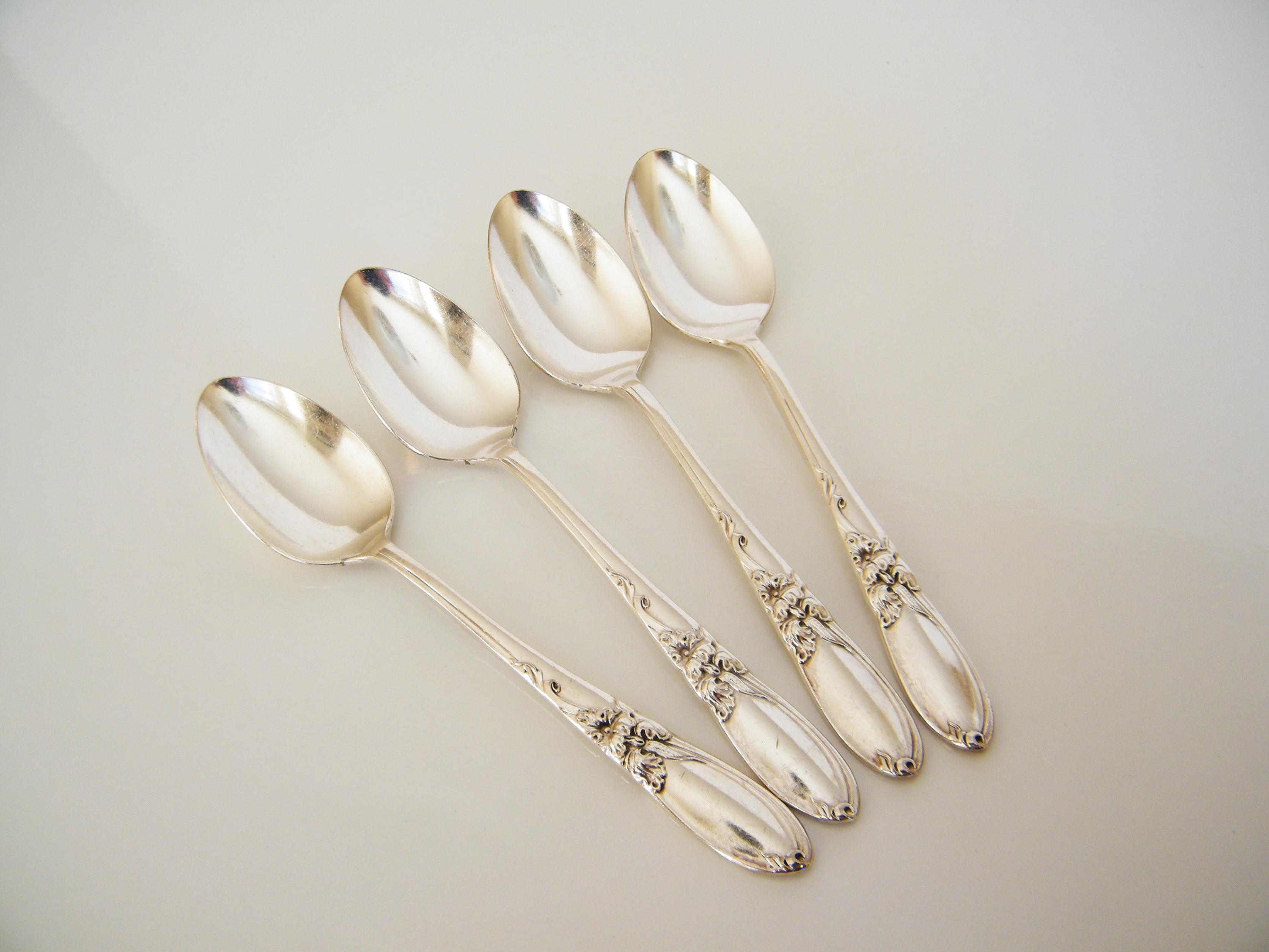 White Orchid Spoon - Etsy Denmark