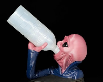 Alien Wine Holder Bust (not painted)