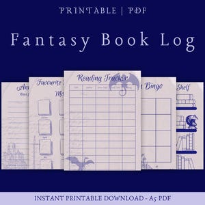 Könnte beinhalten: Ein druckbares PDF-Fantasy-Buch-Logbuch mit dunkelblauem Hintergrund. Das Logbuch enthält Seiten für Notizen, Lieblingsmonate, einen Lesetracker, ein Buch-Bingo-Spiel und eine Regalansicht. Der Text enthält "Fantasy Book Log" und "Instant Printable Download - A5 PDF."