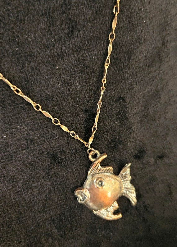 Vintage Goldfish Pendant Necklace Gem