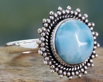 Bague cabochon Larimar unique - Bague fabriquée à la main en argent 925 avec pierres précieuses - Cadeau idéal pour elle ou pour lui, bijoux en pierres naturelles