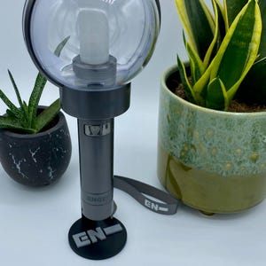 Enhypen - Suporte para Lightstick v2 (2024), flutuante com logotipo (suporte suporte Sunghoon Jay Jake Ni-ki Heeseung Jungwon Engene Sunoo)
