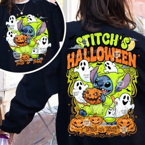 Puede incluir: Sudadera negra con un dise&ntilde;o de Halloween. El gr&aacute;fico muestra a Stitch con un disfraz verde sosteniendo una calabaza, rodeado de fantasmas y las palabras "Stitch's Halloween" y "Trick or Treat".