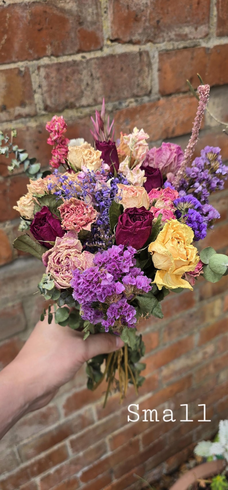 small bouquet with 5 varieties of roses