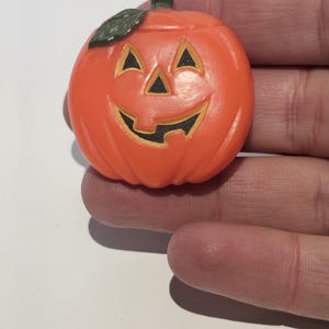 Vintage Hallmark Cards Inc Pumpkin Halloween Pin