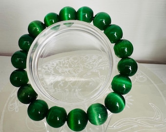 Green Cat eye, bracelet. Unique