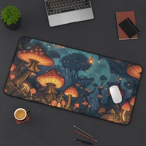 Simpatico tappetino da scrivania dall'estetica cottagecore - Tappetino da scrivania a forma di fungo, tappetino per mouse da gioco, tappetino per mouse grande - Decorazione ideale per l'ufficio e tappetino per tastiera esteso