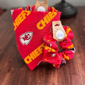 Kansas City Chiefs Elastic Dog Bandana and Scrunchie