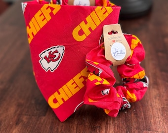 Kansas City Chiefs Elastisches Hundehalstuch und Scrunchie
