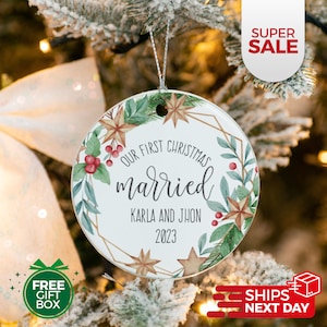 First Christmas married ornament custom wedding date ornament, Wedding Keepsake, personalized wedding gift, wedding Christmas decoration