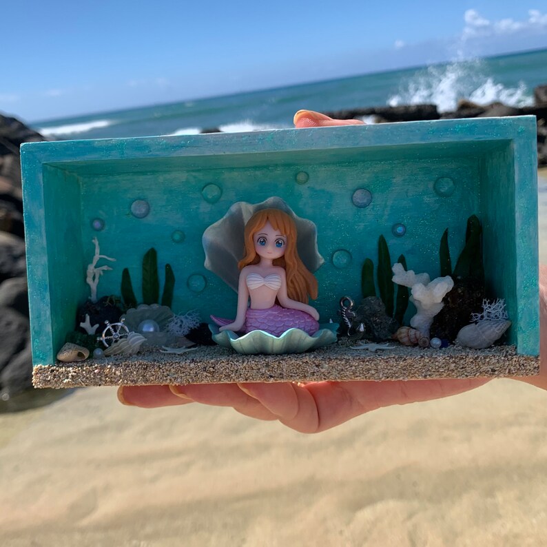 Mermaid in a Shell Shadow Box Diorama Hawaiian Coral Reef Sea Shells Starfish Pearls Seaweed