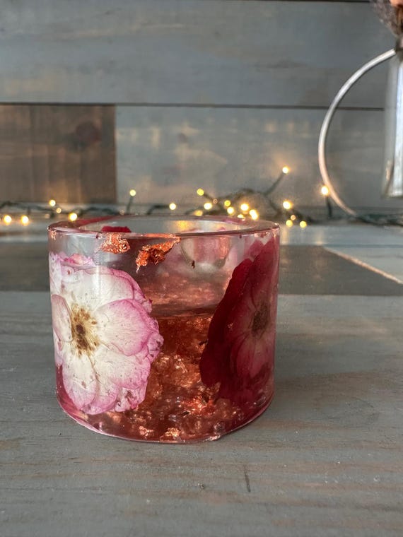 Elegant round shaped tea light holder, handmade unique gift idea, rose gold accented candle holder, real dried pink and red roses