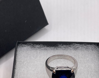 Vintage cobalt blue silver flower cocktail ring