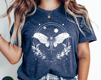 Camiseta de polilla mística, camiseta de polilla bruja del bosque, camiseta de polilla luna del bosque Goblincore, camiseta de bruja, ropa gótica, regalos de brujas, regalos de polillas