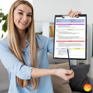 Puede incluir: Un plan de lección imprimible para enseñar la voz activa y pasiva en la escritura. El plan de lección incluye actividades, evaluaciones y notas para la reflexión. El plan de lección se titula "Voz activa y pasiva" y es para el 5º grado.