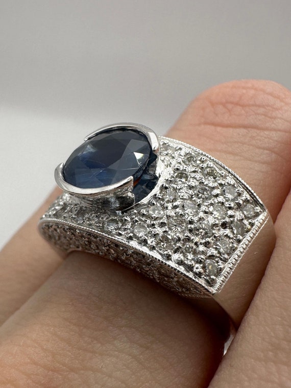 18k Diamond and Sapphire Ring - image 5