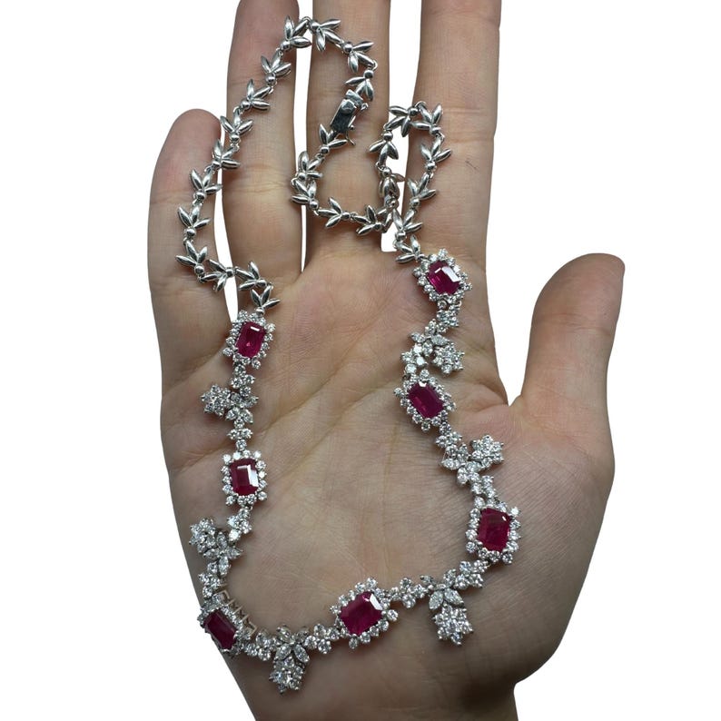 18k White Gold Diamond and 7.13 Carat Ruby Choker Necklace - 15 Inches