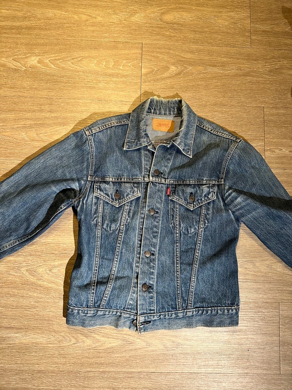 Vintage 1980s Levi Premium Wash Denim Trucker Jac… - image 7