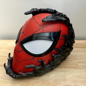 Spiderman Becoming Venom Wearable Cosplay Helmet