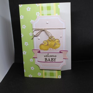 Carte de voeux faite main de bienvenue pour bébé - poussins