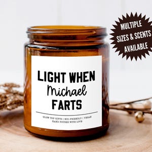 Vela personalizada con luz cuando el nombre se tira pedos, regalo de cumpleaños divertido para él, regalo divertido para papá, regalo para el esposo, regalo divertido para el Día del Padre