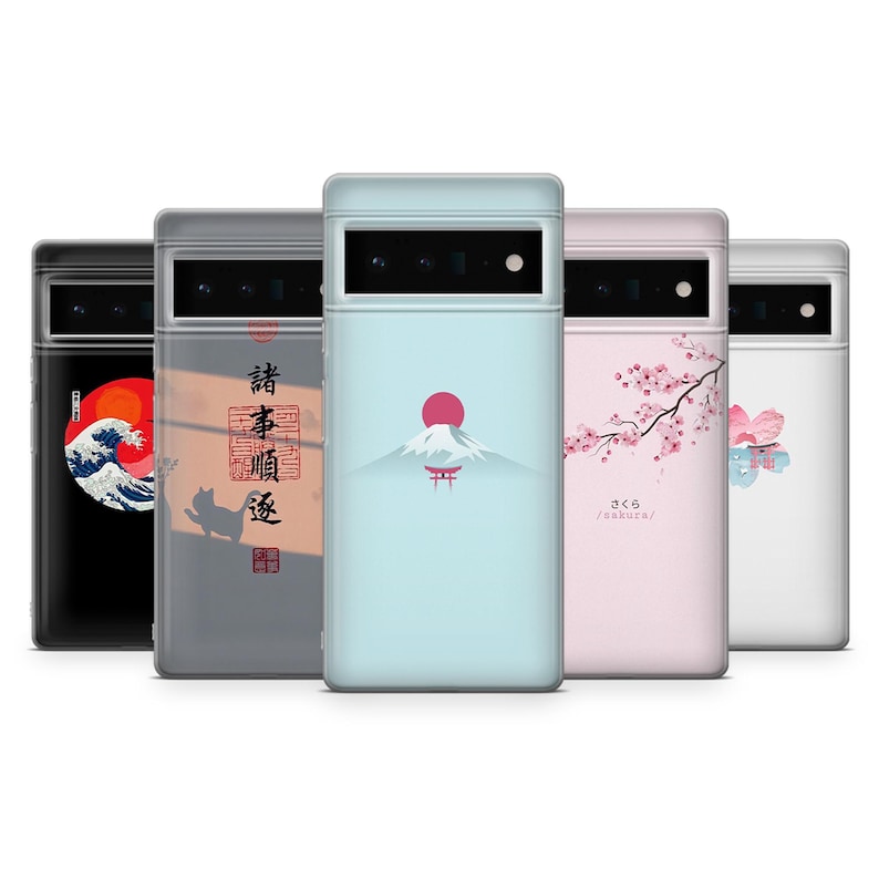 Pode incluir: Uma cole&ccedil;&atilde;o de capas de telem&oacute;vel com designs de inspira&ccedil;&atilde;o japonesa. As capas apresentam ilustra&ccedil;&otilde;es do Monte Fuji, flores de cerejeira e obras de arte tradicionais. A paleta de cores inclui preto, cinza, rosa e azul, com foco na est&eacute;tica minimalista.