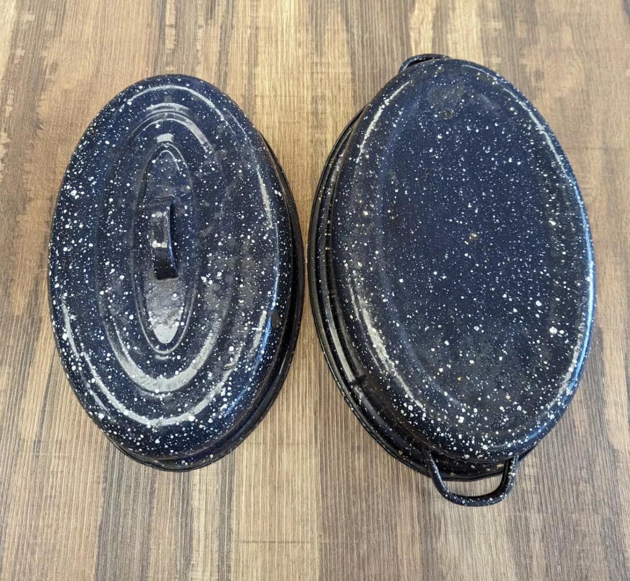 アンティーク❤️サンドイッチプレート VINTAGE Black Speckled Enamel - Small Oval Roaster Pan W/lid