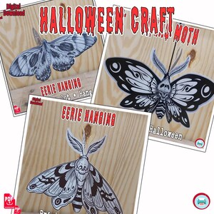 Könnte beinhalten: Drei Halloween-Bastelmotten-Designs auf Holzuntergründen. Die Motten sind schwarz-weiß mit schädelartigen Mustern. Der Text enthält "Halloween Craft Moth" und "Eerie Hanging". Digitaler Download.